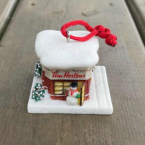 Tim Hortons 2012 Cafe & Bake Store Annual Christmas Tree Ornament - Picture 8 of 8